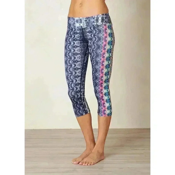 Prana Roxanne Capri Black Hydrobloom Size XS - Picture 1 of 11